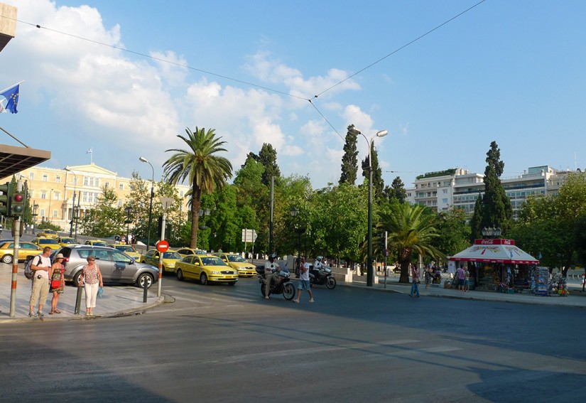 ATHENES - PLACE SYNTAGMA