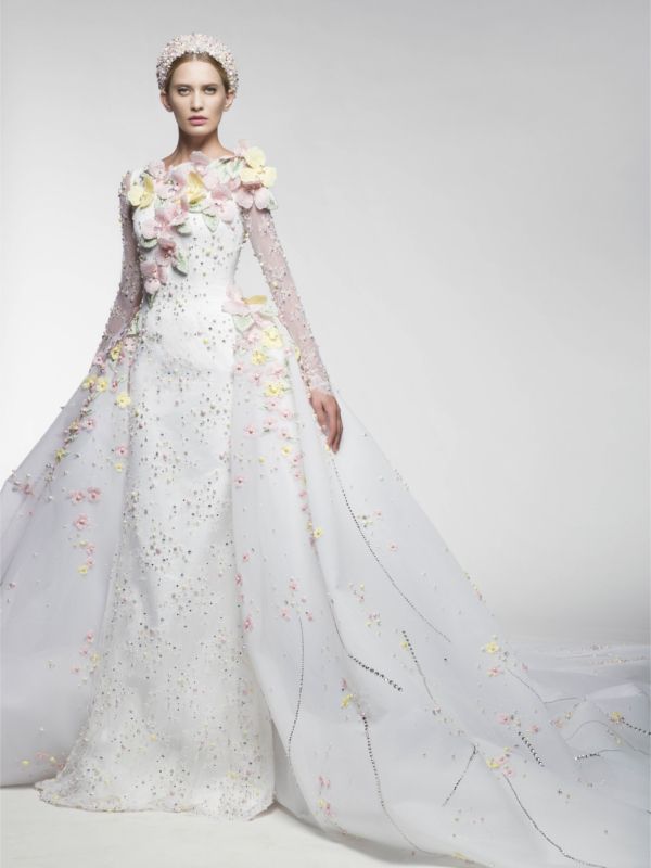 robe de mariée constellée de cristaux de Swarovski du créateur haute couture Georges Hobeika pour Mille Mariages