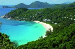hôtel Banyan Tree Seychelles vue de l'anse Intendance pour Mille Mariages