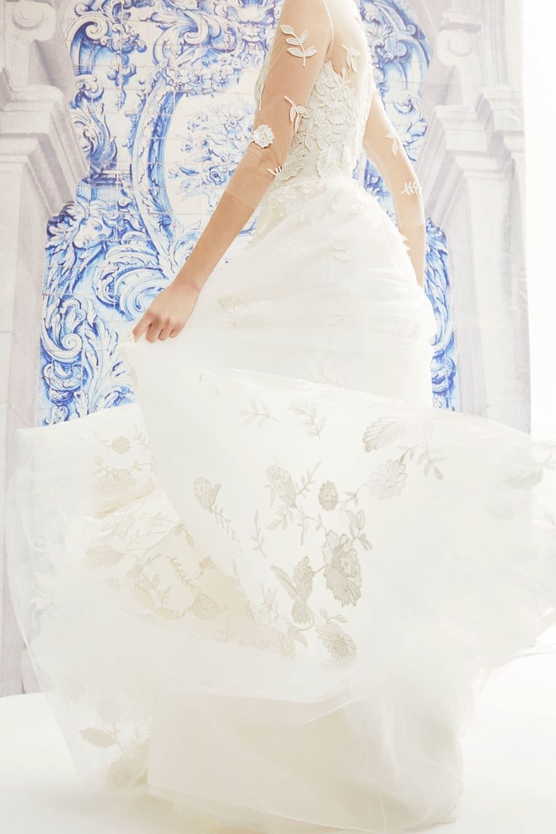 CAROLINA-HERRERA-FALL-2019-BRIDAL-COLLECTION-2