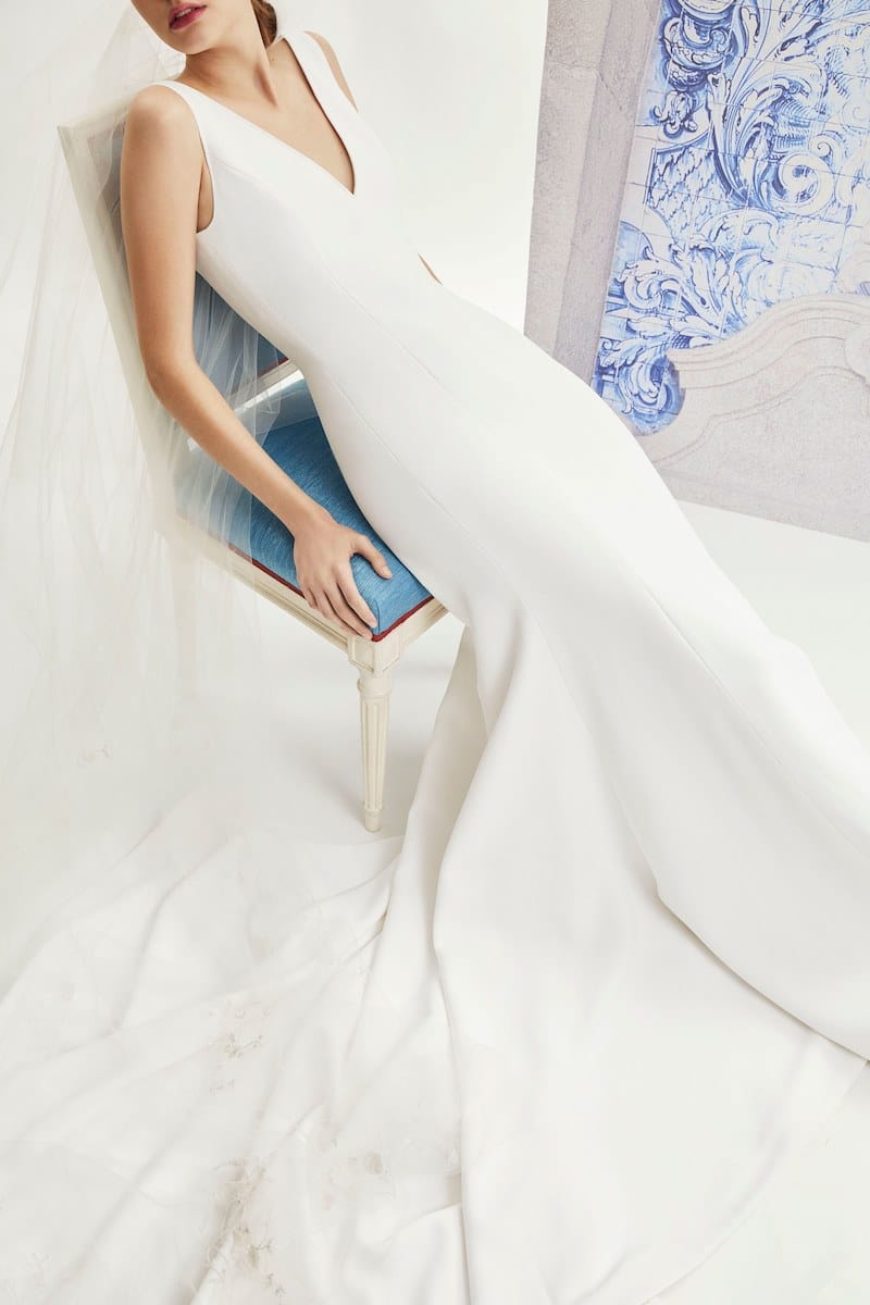 CAROLINA-HERRERA-FALL-2019-BRIDAL-COLLECTION-3