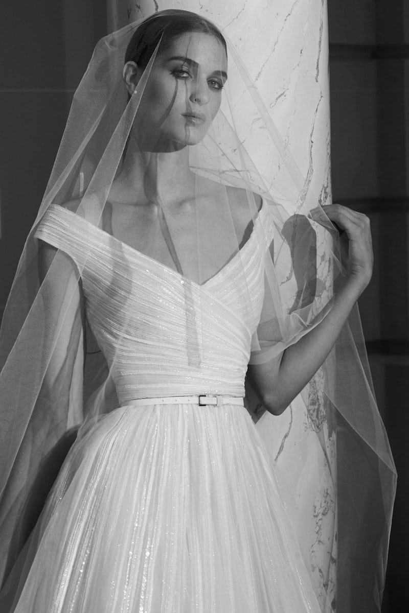 ELIE-SAAB-FALL-2019-BRIDAL-COLLECTION-13-millemariages.com-mille-mariages-magazine