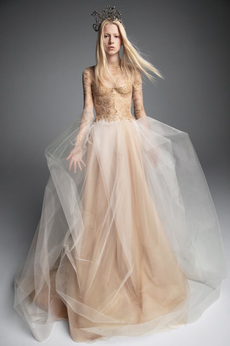 VERA-WANG-FALL-2019-BRIDAL-COLLECTION-1 millemariages.com et Mille Mariages Magazine - France