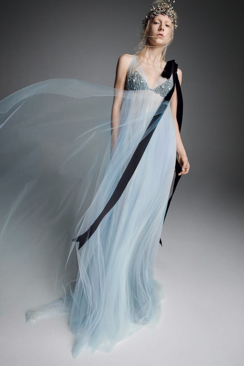 VERA-WANG-FALL-2019-BRIDAL-COLLECTION-13 millemariages.com - Mille Mariages Magazine - Paris