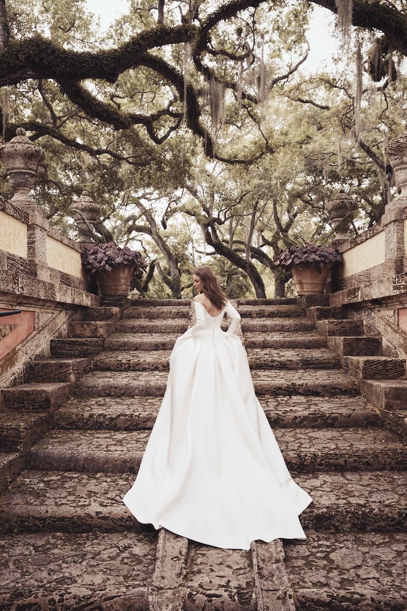 robe-de-mariee-monique-lhuillier-collection-mariage-bridal-printemps-2020-millemariages-1