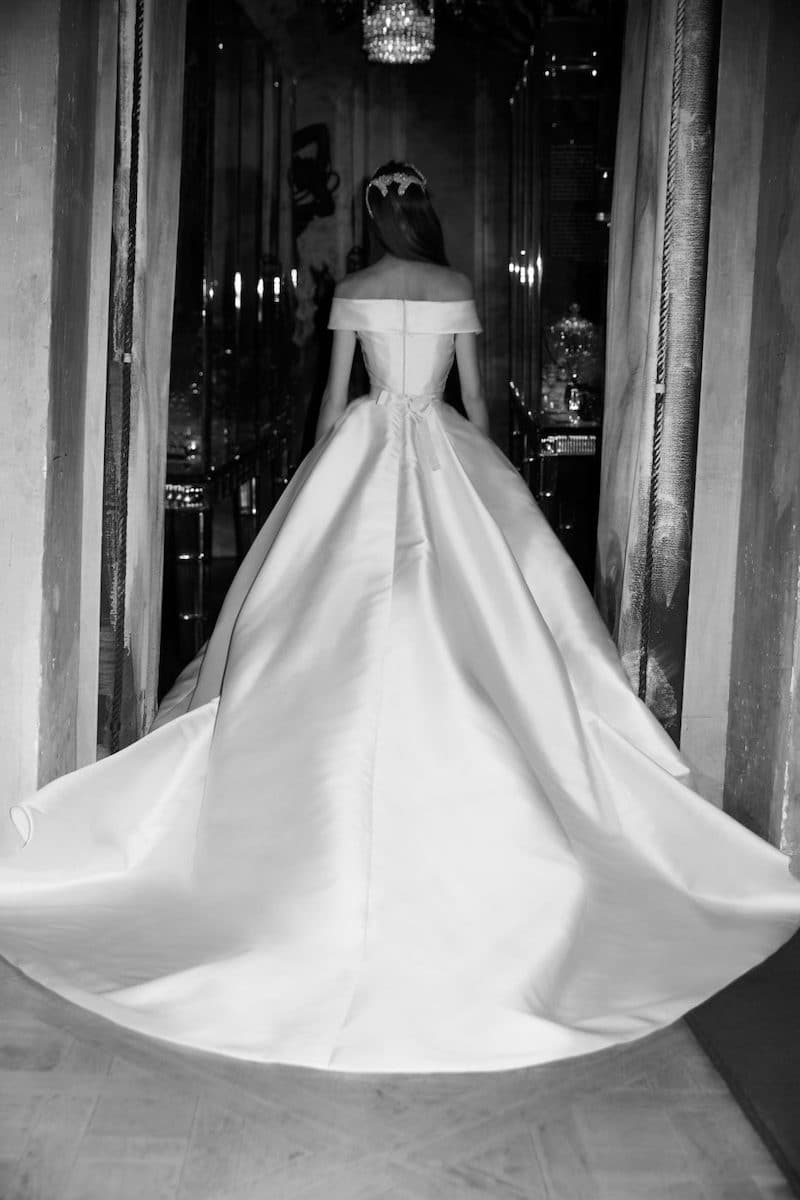 robe de mariée princesse Elie Saab pour le bal de Vienne collection mariage Mille Mariages robe n°21 princesse kelly